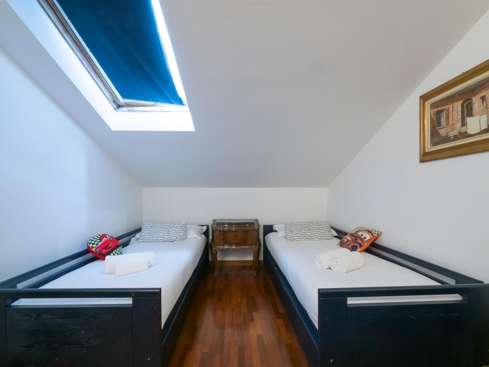 B&B La Ringhiera - Meda 43 Milan Bagian luar foto