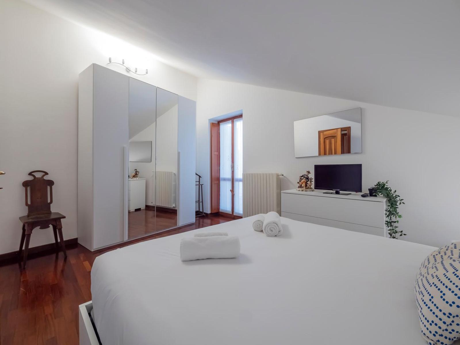 B&B La Ringhiera - Meda 43 Milan Bagian luar foto