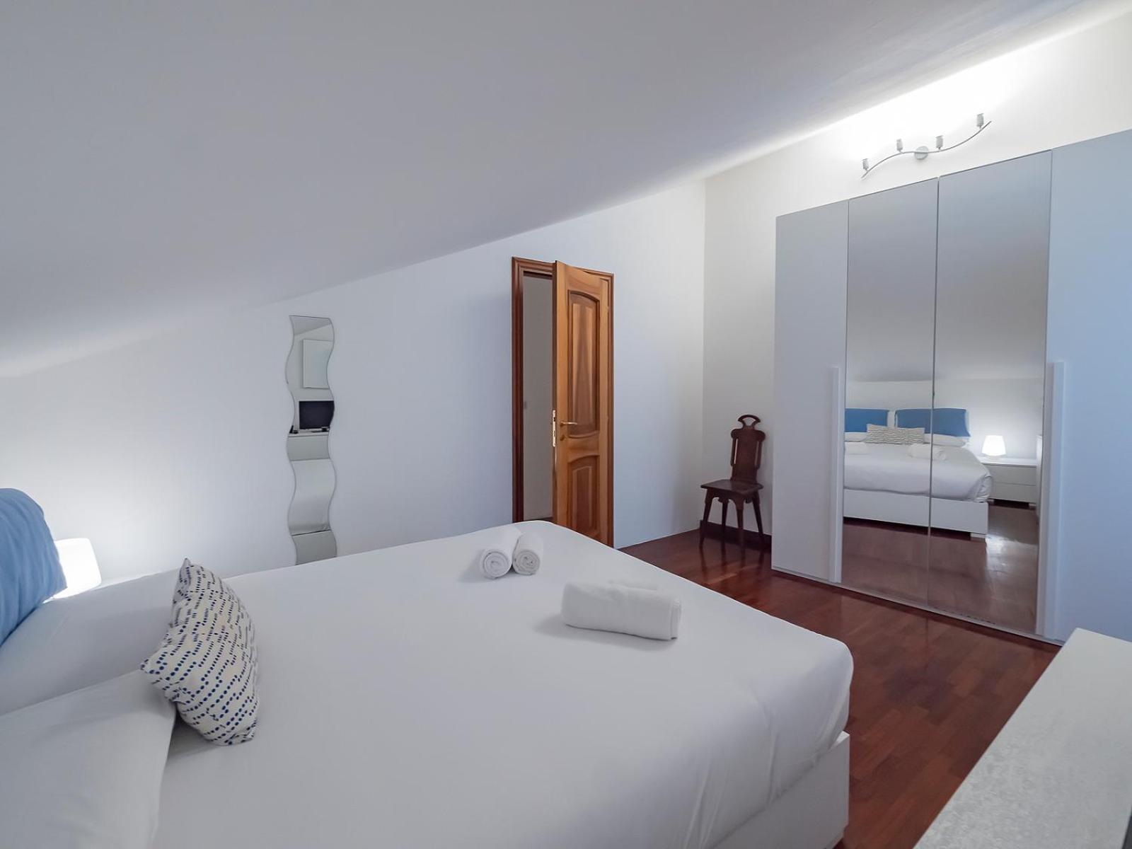 B&B La Ringhiera - Meda 43 Milan Bagian luar foto