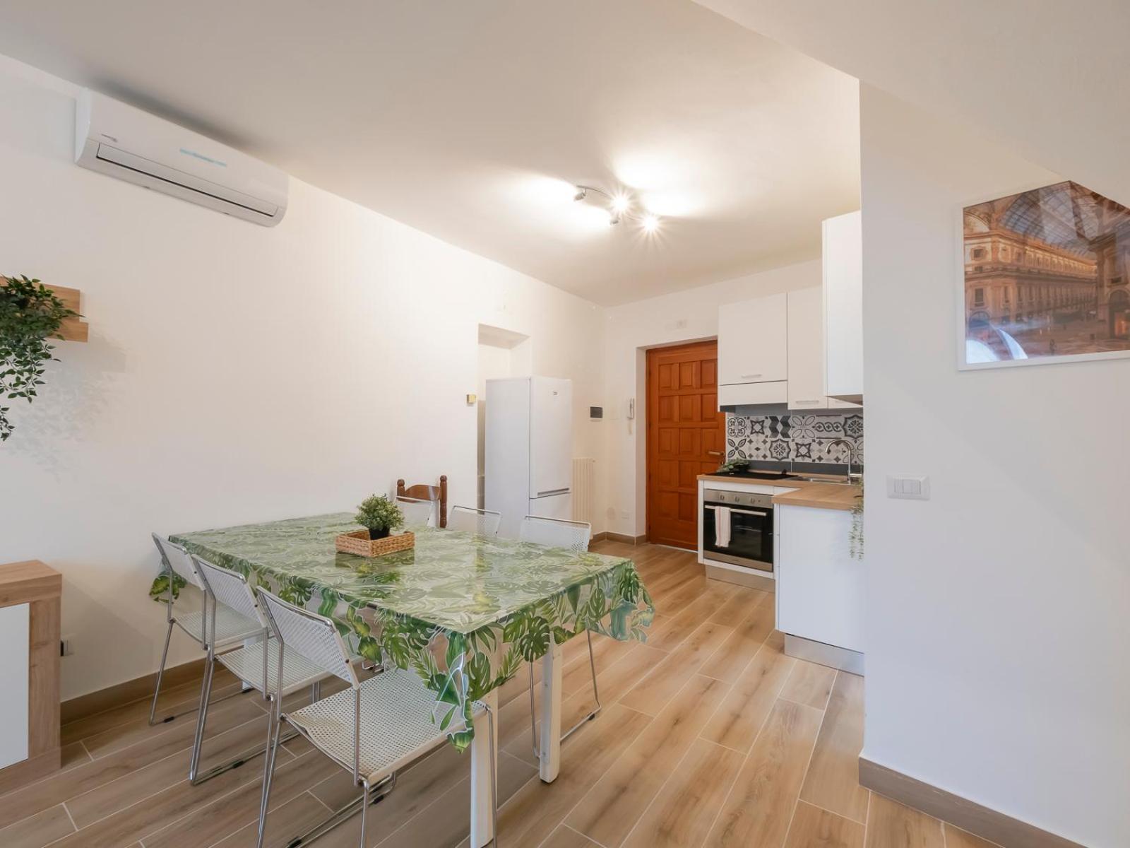 B&B La Ringhiera - Meda 43 Milan Bagian luar foto
